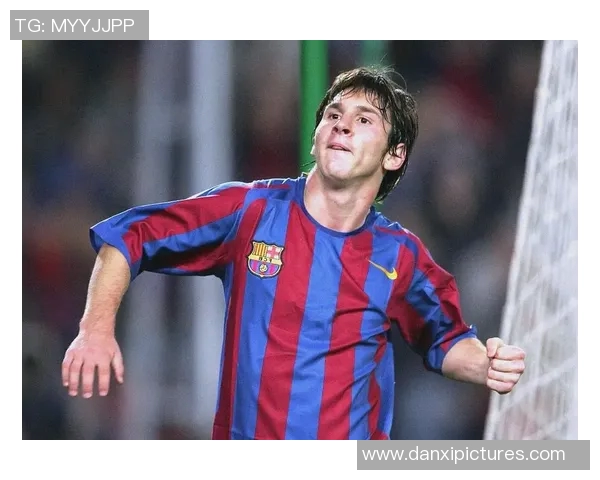 球星足球巨星的崛起与传奇之路：从绿茵场到全球巅峰的奋斗历程